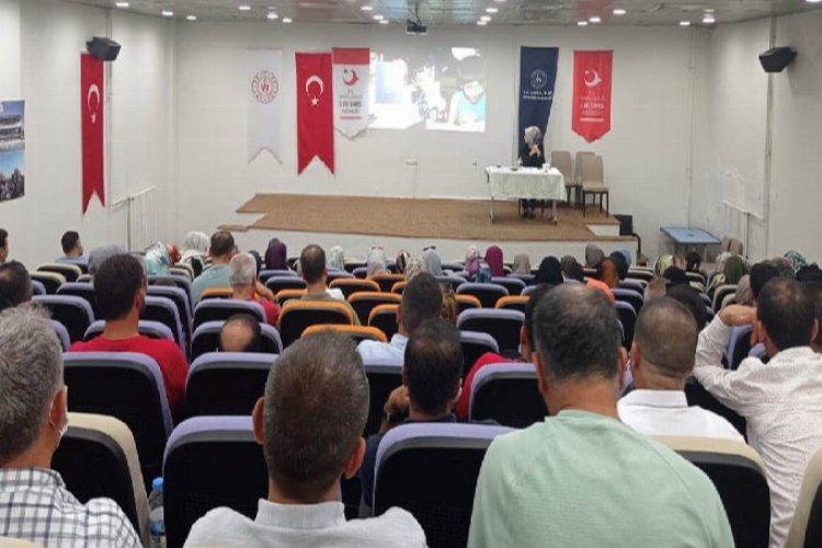 Bingöl Göç İdaresi'nden kamu çalışanlarına seminer