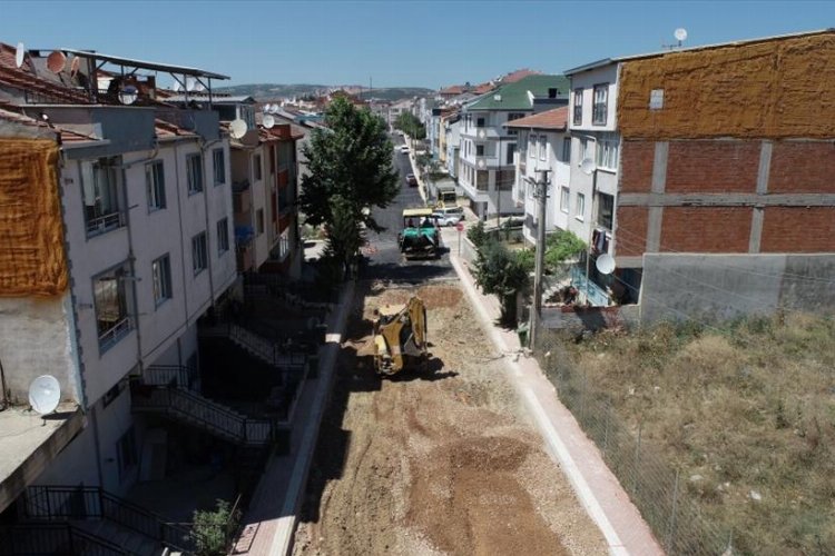 Bursa İnegöl'de kapsamlı yol ve kaldırım çalışması