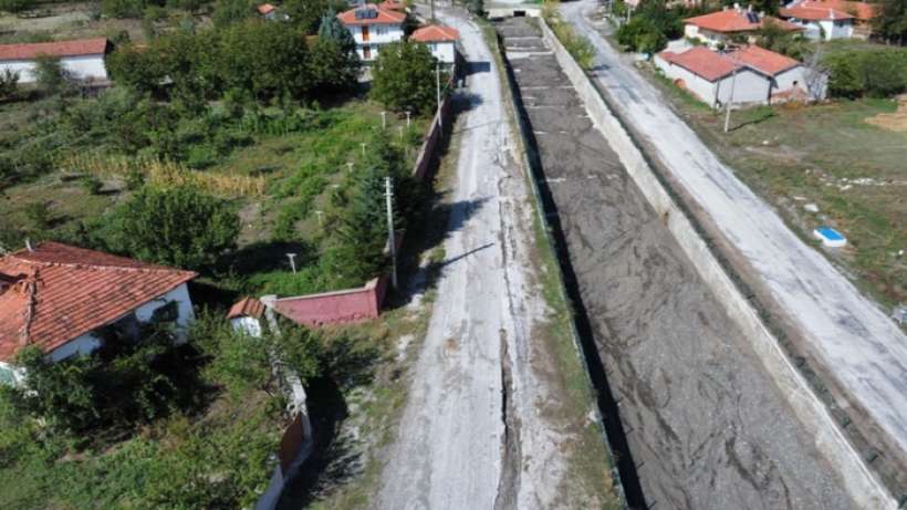 Çorum'da Yağan Şiddetli Yağmurlarda Su Baskınları Yaşandı