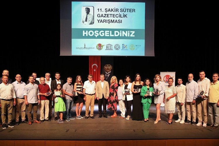 İzmir Bergama'da Şakir Süter Gazetecilik Yarışması'nda ödüller sahiplerini buldu