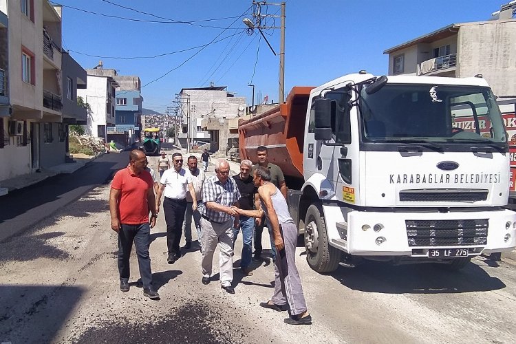 İzmir Karabağlar'da 'Abdi İpekçi'de yoğun mesai