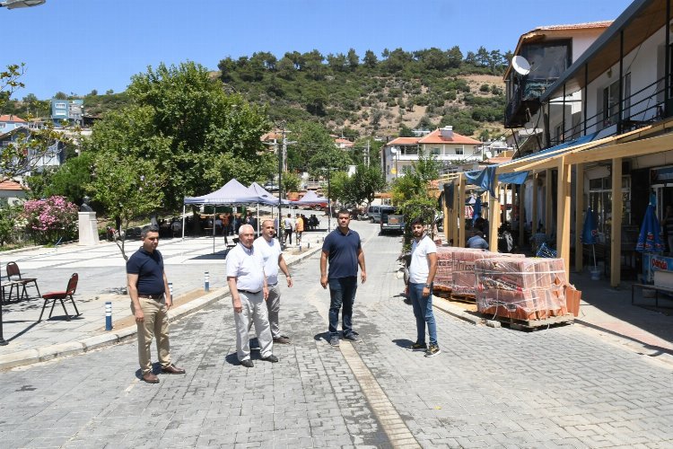 İzmir Karabağlar'da Kavacık Meydanı ortaya çıktı