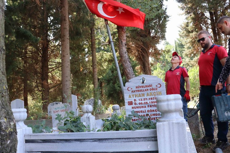 İzmitli şehidin kabri yenilendi