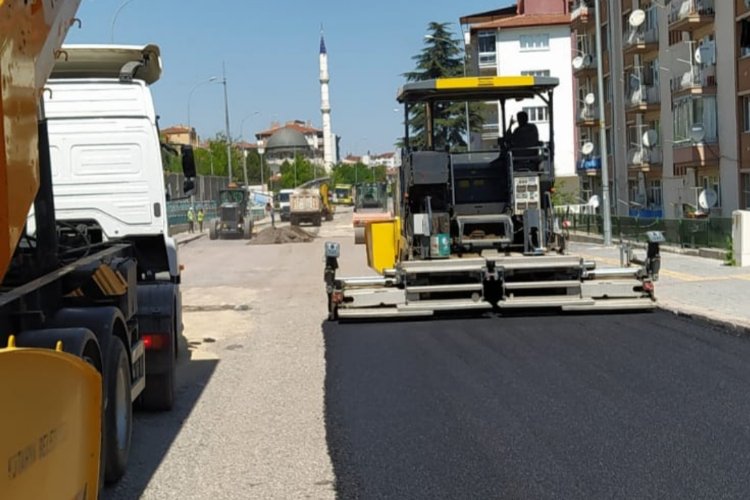 Kütahya'da yol ağı konforu ve güvenliği artıyor 