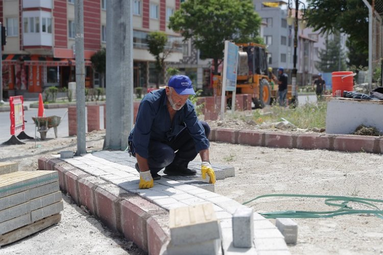 Kütahya FSM'de kaldırım çalışması sürüyor