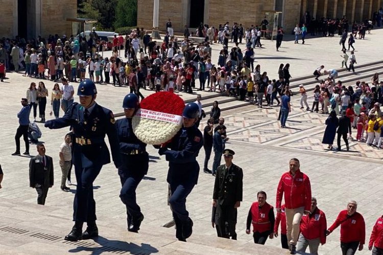 Kızılay Konak'tan Anıtkabir ziyareti