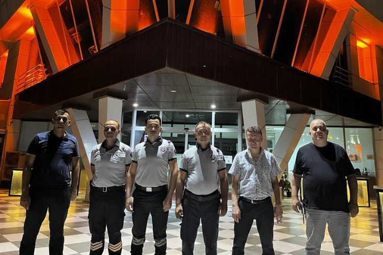 Manisa Büyükşehir'den 10 ilçeye gece ziyareti