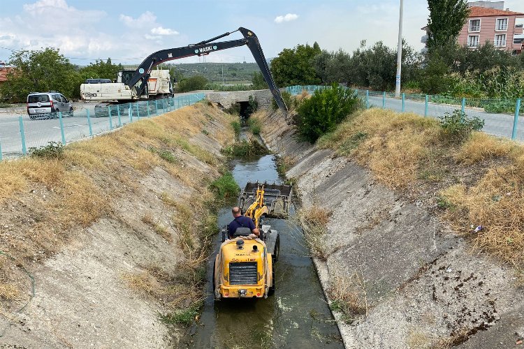 Manisa Soma'da su taşkınlarına karşı derelerde önlem