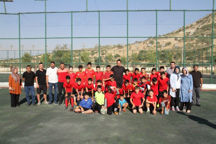 Mardin’de geleceğin futbol yıldızları yetişiyor