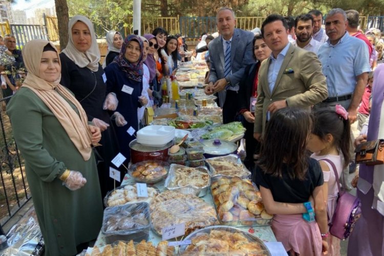 Mardin'de ihtiyaç sahibi çocuklar yararına düzenlenen kermes amacına ulaştı 