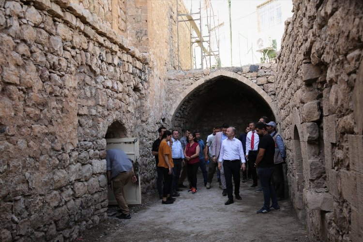 Mardin Derik'te projeler tam gaz sürüyor