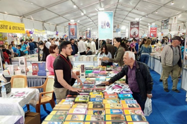 Niğde'de 5. Kitap Fuarı'na yoğun ilgi