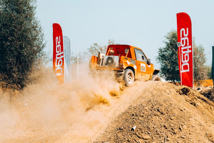 Sakarya'da nefes kesen off-road