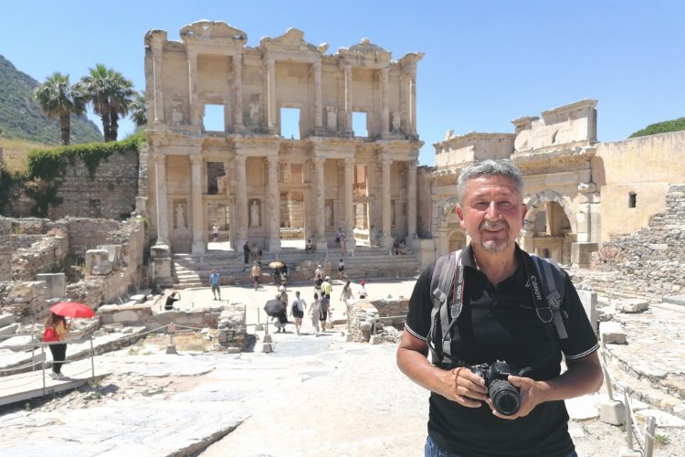 Tarihçi Şükür'den 'antik' fotoğraflama