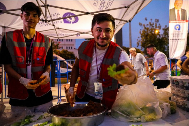 Antalya’da Şanlıurfa rüzgarı esti