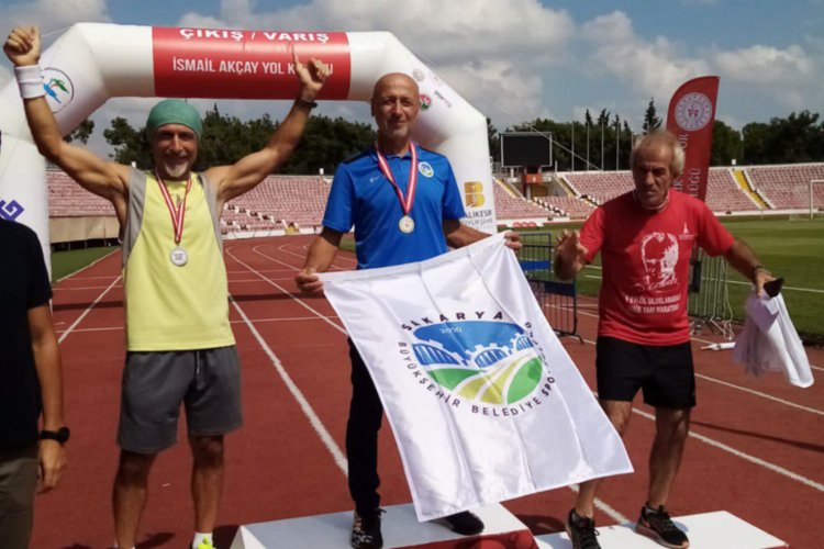 Atletizmde Sakarya'ya altın madalya geldi