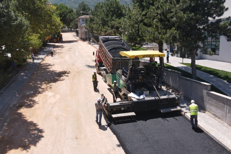 Bursa Yıldırım'da yollar asfaltlanıyor