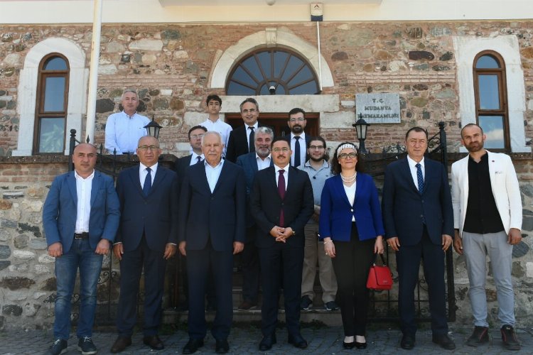 Eski bakan Başesgioğlu'ndan Bursa Mudanya'da hemşehri ziyareti