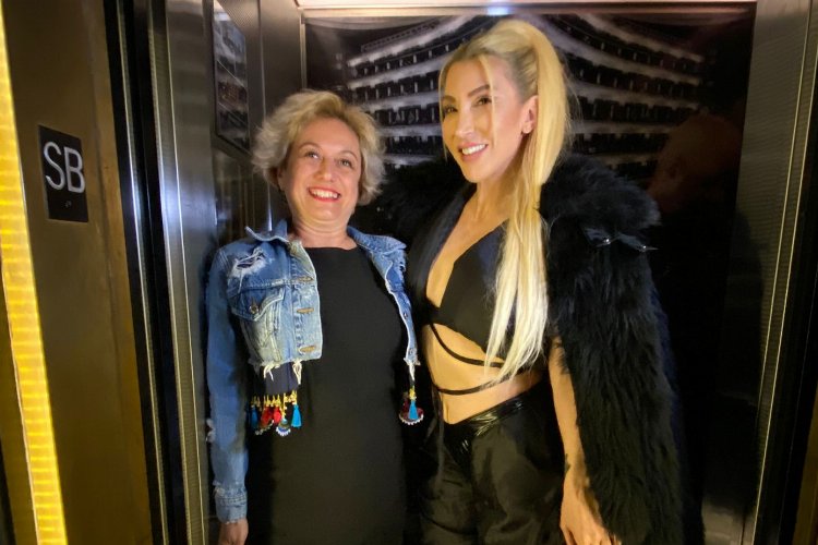 Hande Yener NewYork'lu Türkleri coşturdu