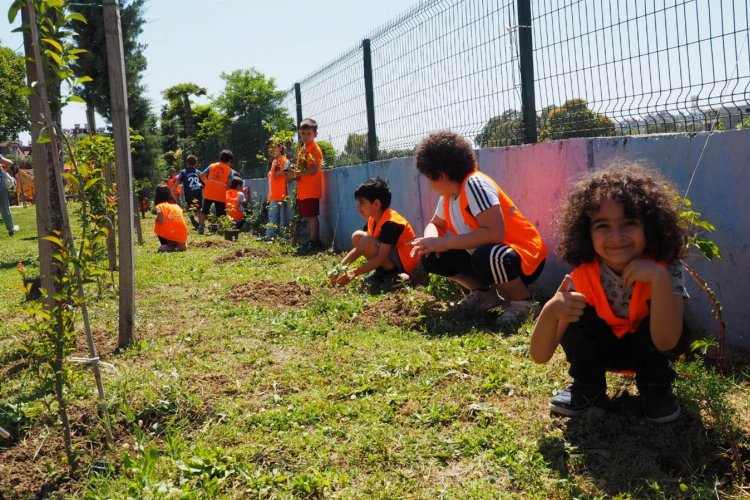 Hatay'da çocuklara doğa sevgisi aşılanıyor