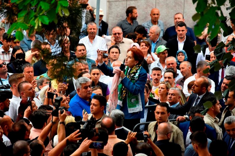 İYİ Parti Genel Başkanı Akşener, Malkaralılarla buluştu