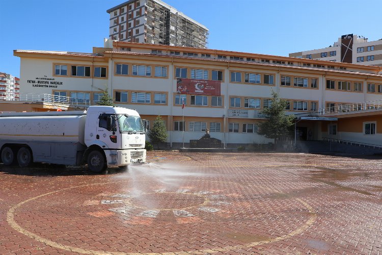 Kayseri Talas'ta okullar yeni döneme hazırlanıyor