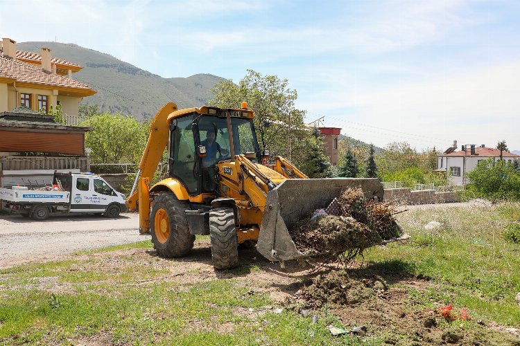 Kayseri Talas'ta otlak mesaisi