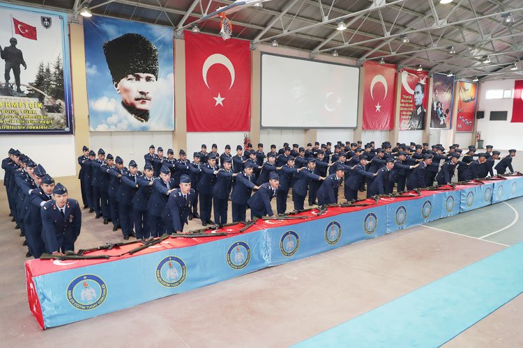 Kütahya'da 'Hava'lı yedek subaylar yemin etti