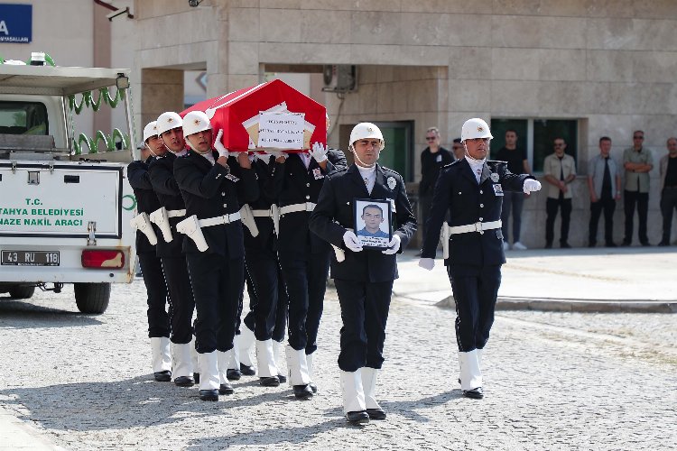 Kütahya'da görevli polis memuru son yolculuğun uğurlandı