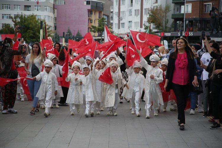 Kütahya'da 'toplu sünnet' coşkusu