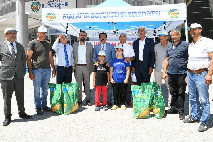 Malatya'da silajlık mısır tohumu dağıtıldı