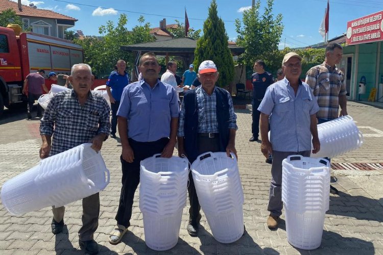 Manisa'da Turgutlu ve Kula da sepetlerine kavuştu