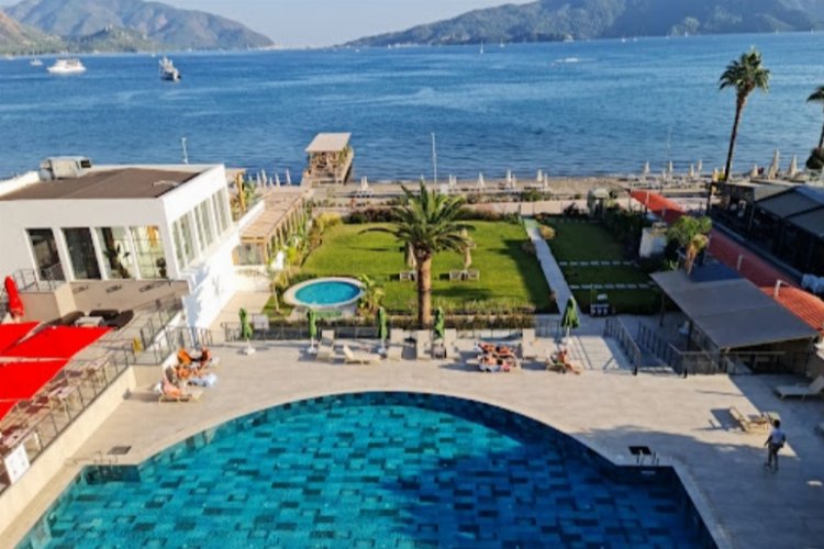 Muğla Marmaris'te 34 yıllık otele mühür!