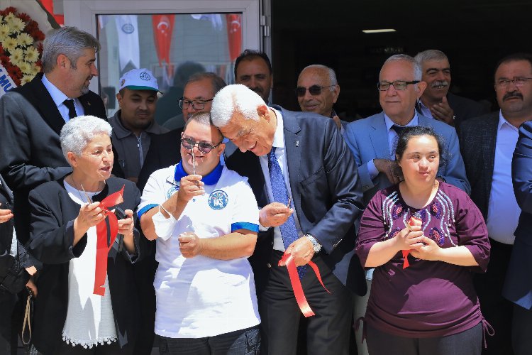 Muğla Büyükşehir, Menteşe Down Cafe’yi hizmete açtı 