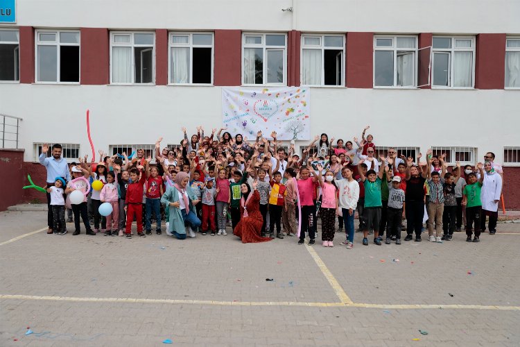 Nevşehirli gönüllüler çocuklar için el ele verdi