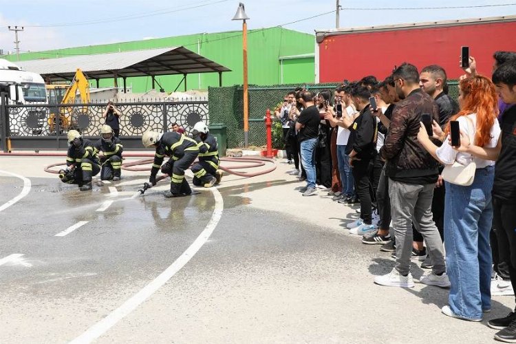 Öğrencilere savunma ve söndürme eğitimi