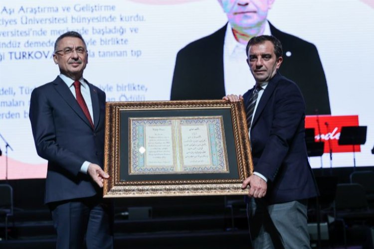 TURKOVAC'a bir ödülde Vakıflar Genel Müdürlüğü'nden 