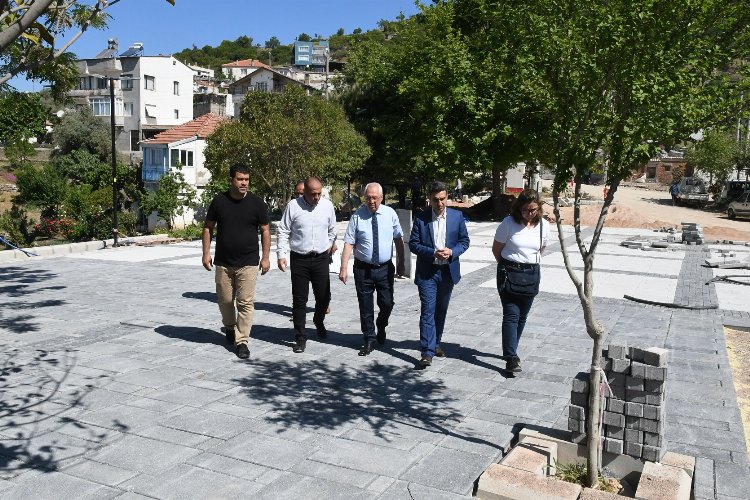 İzmir Karabağlar'da Kavacık Meydan Projesi hızla ilerliyor